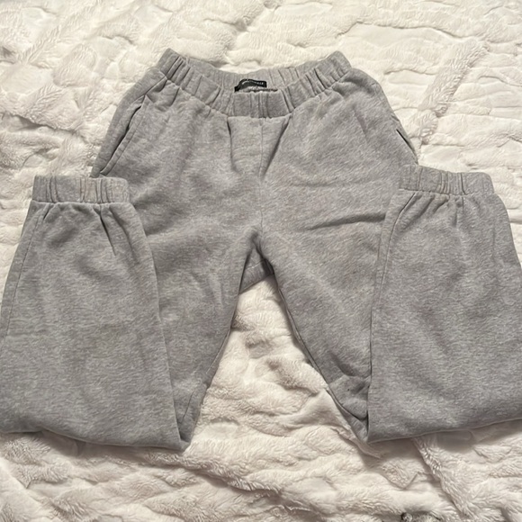 Brandy Melville sweatpants - Picture 3 of 5
